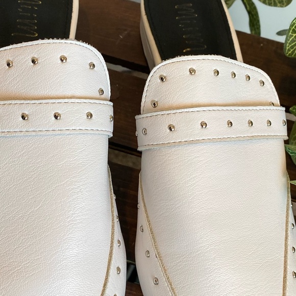Like New! Beautiful Studded White Padded Mules - Picture 5 of 12